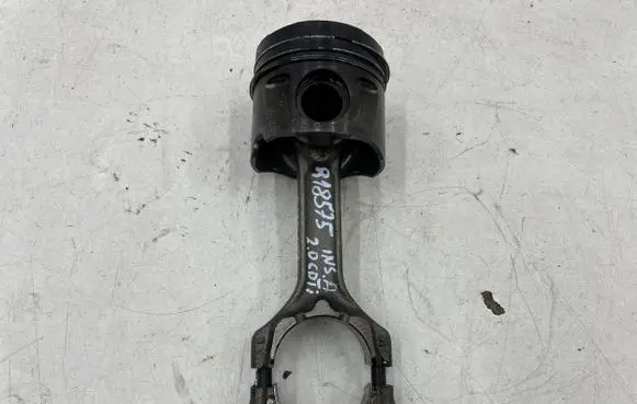 Piston with connecting rod
