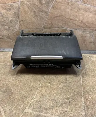 Mercedes-Benz CLS C218 X218 Car ashtray A2186800750