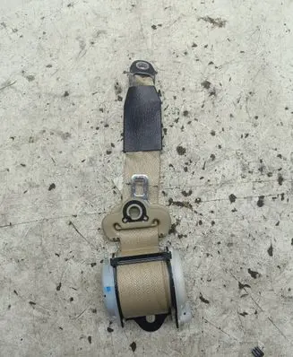 Infiniti EX Rear seatbelt C70957