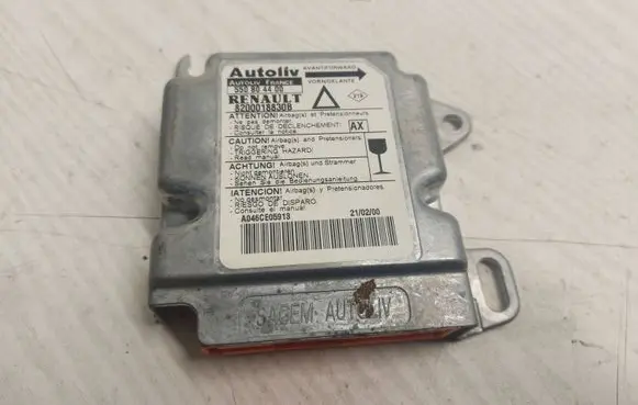 Renault Laguna I Airbag control unit/module 550804400 8200018830B