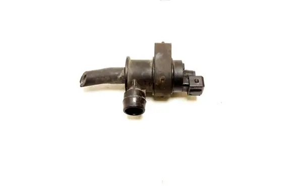 Volvo XC90 Vacuum valve 31104896