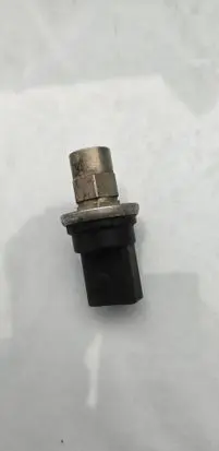 Sensor