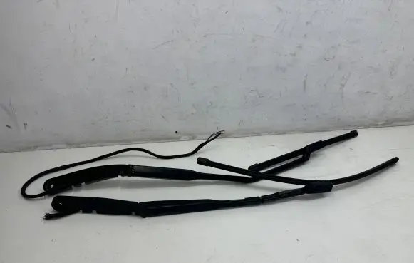 Volvo XC60 Windshield/front glass wiper blade 31416848 31416847