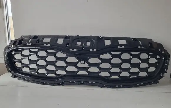 KIA Sportage Front bumper upper radiator grill 86352F1810