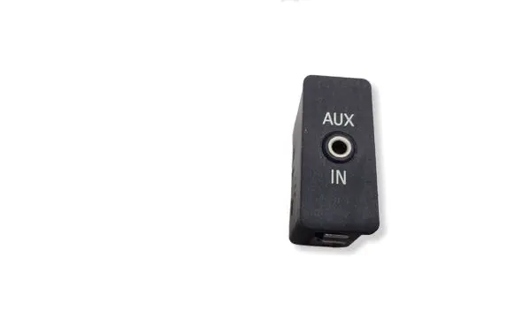 BMW 1 E81 E87 AUX in-socket connector 6930561 6116930561