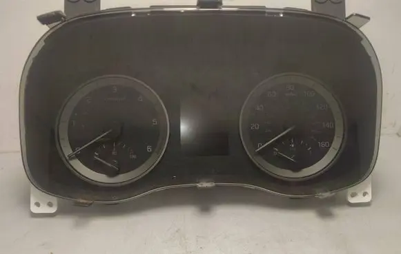 Hyundai Tucson TL Speedometer (instrument cluster) 94001D7670 M038