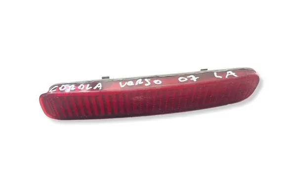 Toyota Corolla Verso AR10 Rear tail light reflector E43020003