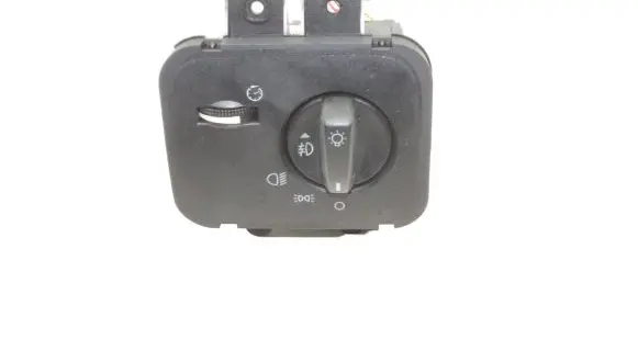 Land Rover Discovery 3 - LR3 Light switch YUD501460PVJ