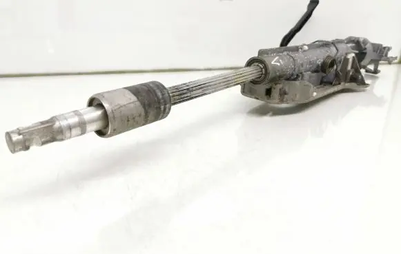 BMW 1 E81 E87 Steering wheel axle Ls678689901 831401084515 08B297210364N