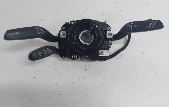 Wiper turn signal indicator stalk/switch