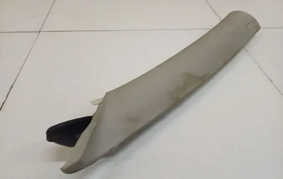 Volkswagen PASSAT B6 (C) pillar trim 107157