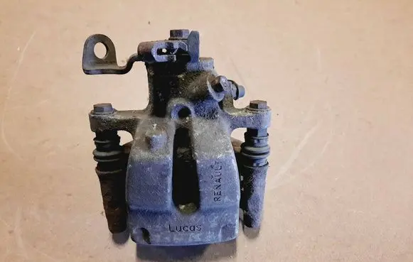 Renault Espace III Rear brake caliper