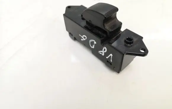 Mitsubishi Lancer X Electric window control switch 8608A066 C8DD609M