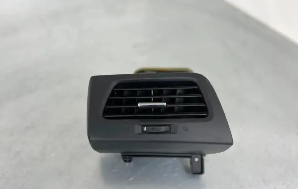Honda CR-V Dashboard side air vent grill/cover trim 77630TA0A