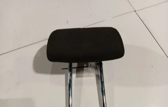 KIA Ceed Front seat headrest