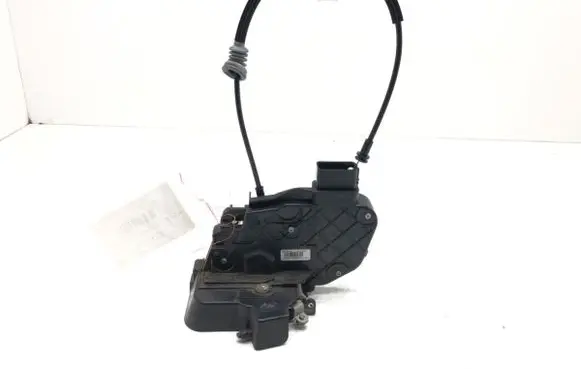 Volvo V50 Front door lock 30799303