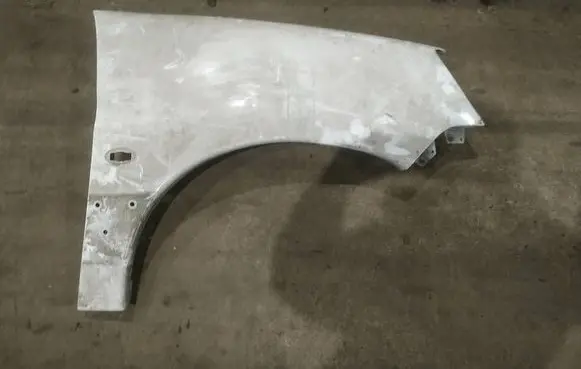 Peugeot Partner Fender BALTAS