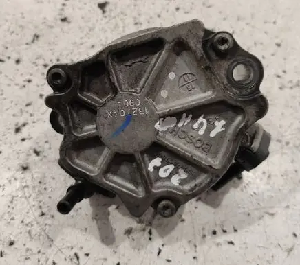 Peugeot 207 Vacuum pump 9684786780