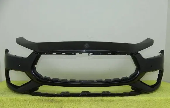 Maserati Ghibli Front bumper 670097883