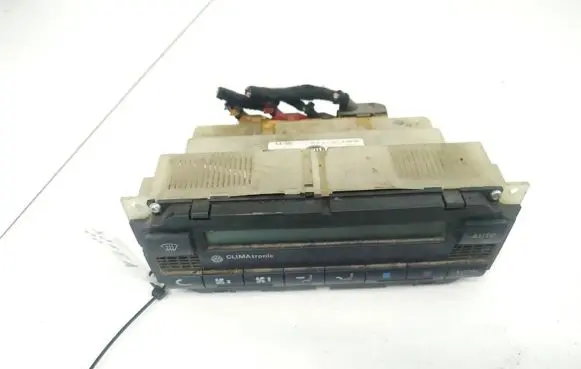 Volkswagen PASSAT B5 Climate control unit 31907044B 5HB00761710