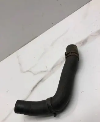 Volkswagen PASSAT B6 Engine coolant pipe/hose
