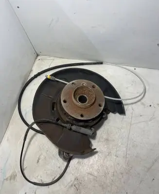 BMW 3 E92 E93 Rear wheel hub spindle/knuckle 6761580