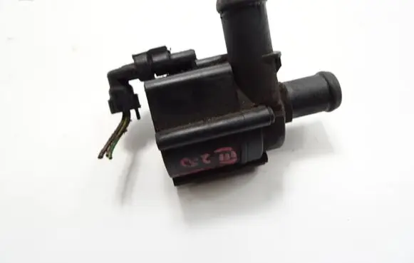 Skoda Superb B8 (3V) Electric auxiliary coolant/water pump 5Q0965561B 704071161 1757027