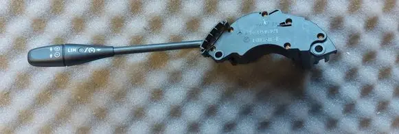 Mercedes-Benz E W211 Cruise control switch A0085452524