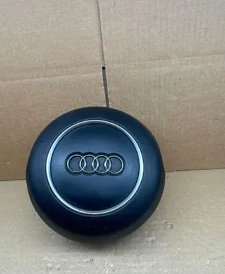 Audi A1 Steering wheel airbag 611146804E 670ATL201A 8X0880201P