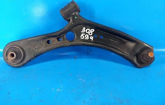 Suzuki SX4 Front lower control arm/wishbone 4520154L20