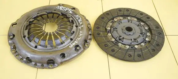 Opel Astra J Clutch set kit 323078310 B14NET SPRZEGLO