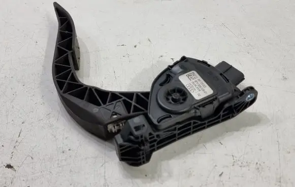 Audi A4 S4 B8 8K Accelerator throttle pedal 8K1723523