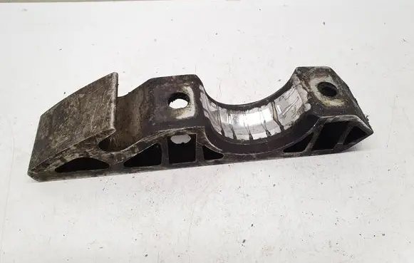 Volkswagen Touareg I Sway bar bush bracket, front 7L0411063B AW6082 001023377701