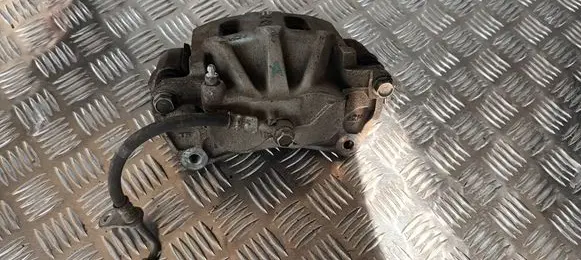 Subaru Outback (BS) Front brake caliper