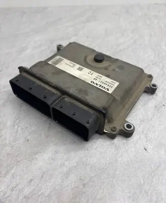 Volvo XC90 Engine control unit/module 30646931 2797009170