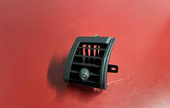 Mini One - Cooper F56 F55 Dashboard side air vent grill/cover trim 9265405
