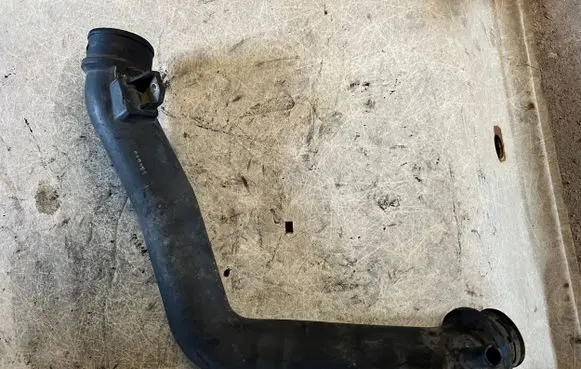 Mazda 6 Intercooler hose/pipe RF5C13230