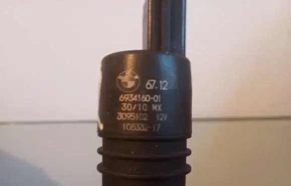 BMW X6 E71 Windscreen/windshield washer pump 6934160 10833217 3095102