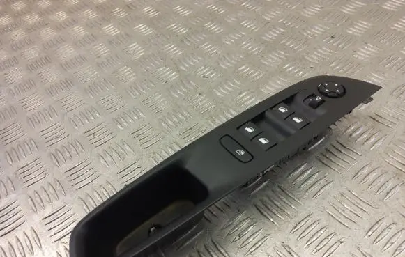 Opel Mokka X Electric window control switch 96788264ZD