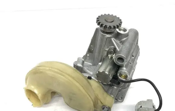 Renault Kadjar Oil pump 150100347R