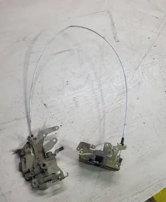 Mercedes-Benz Sprinter W901 W902 W903 W904 Sliding door lock 9017301335 1335