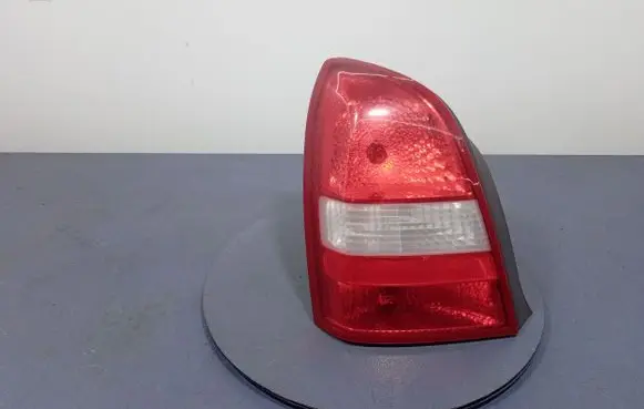 Nissan Primera Rear/tail lights 26555AU300
