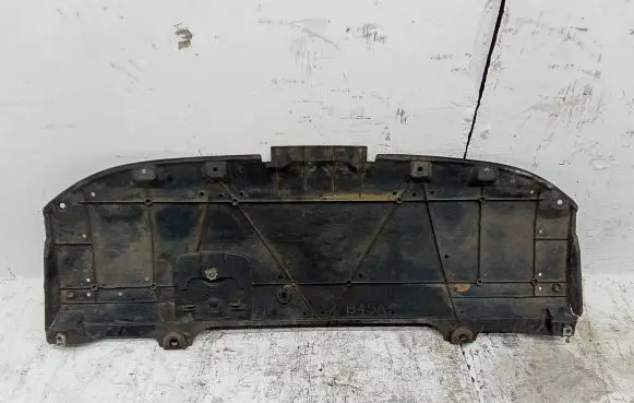 Front bumper skid plate/under tray