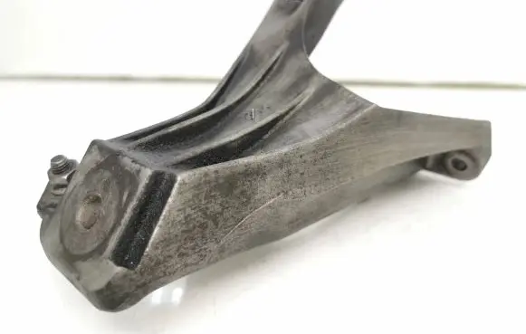 Audi A6 S6 C6 4F Engine mounting bracket 4f0199308p