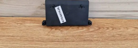 Mercedes-Benz C W203 Door control unit/module 2038201485