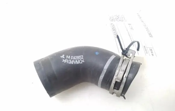 Nissan Juke I F15 Air intake hose/pipe