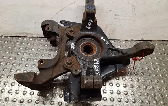 Front wheel hub spindle knuckle