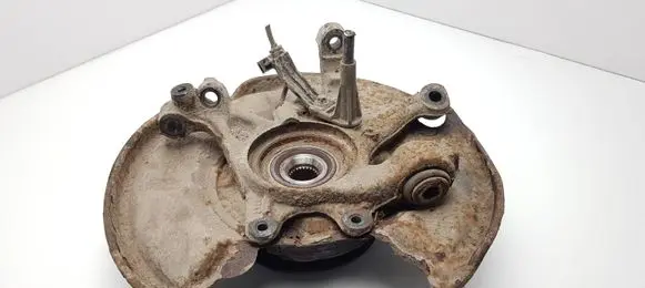 Mercedes-Benz C W203 Rear wheel hub