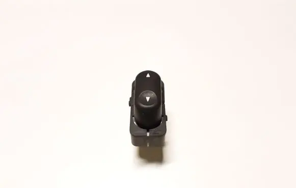Ford Maverick Electric window control switch E1046637YA