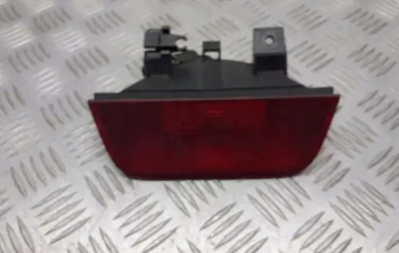 Toyota Avensis T220 Third/center stoplight 54533918